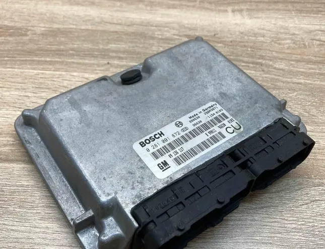 OPEL Vectra B (1995-1999) Motora vadības bloks 09136117,0281001872 34381374