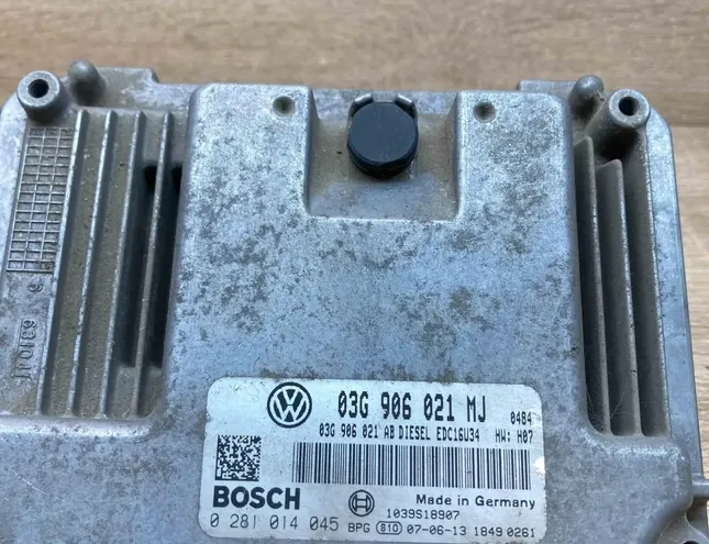 VOLKSWAGEN Touran 1 generation (2003-2015) Motora vadības bloks 03G906021MJ,0281014045 34403764