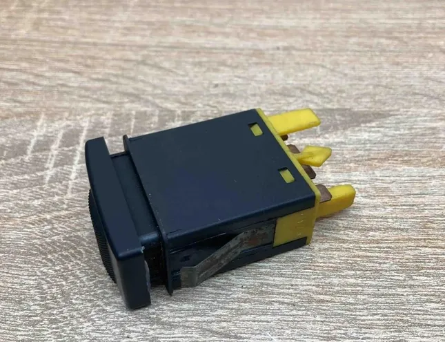 AUDI A8 D2/4D (1994-2002) Miglas luktura slēdzis 4D0941563C 34406677