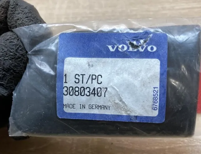 VOLVO S40 1 generation (1996-2004) Priekšējā kreisā spārna plastmasa 30803407 34429999