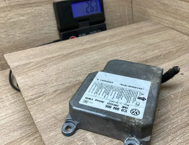 SEAT Alhambra 1 generation (1996-2010) Drošības / signalizācijas vadības bloks 1C0909605,5WK43121 34385367