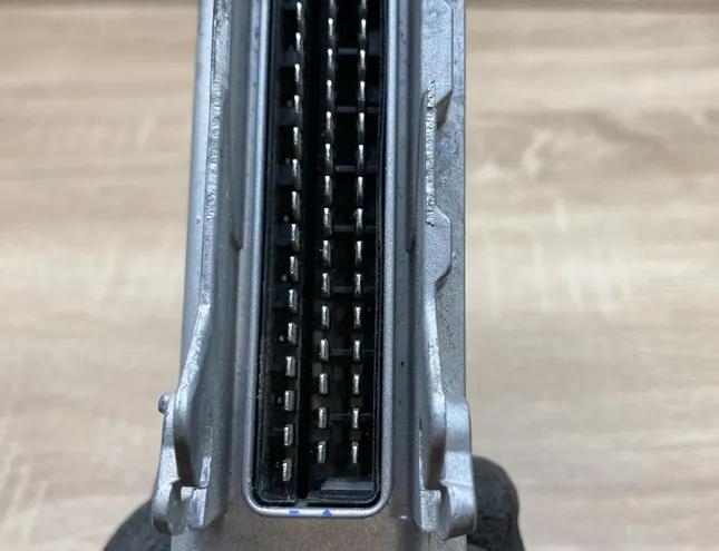 BMW 7 Series E23 (1977-1987) Motora vadības bloks 2247072,0281001373 34425292