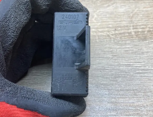PEUGEOT 308 T7 (2007-2015) Degvielas sūkņa relejs 240107 34300067