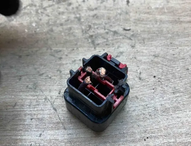 CHRYSLER Voyager 4 generation (2001-2007) Augstsprieguma aizdedzes vads (svečvads) 04868084AA 34387128