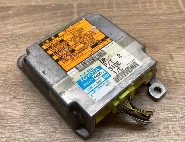 TOYOTA Avensis Verso 1 generation (2001-2003) Drošības / signalizācijas vadības bloks 8917044050,2310002460 34391450