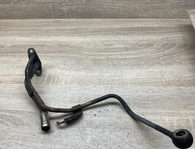 TOYOTA Avensis 2 generation (2002-2009) Degvielas caurule AVENSISFUELPIPELINE 34286320