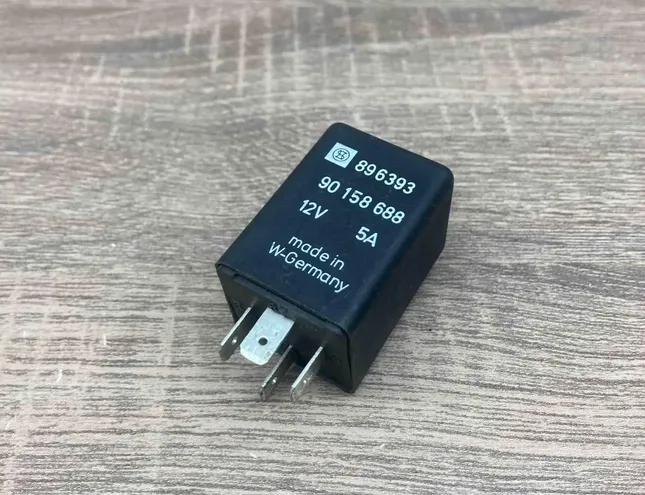 OPEL Omega B (1994-2003) Relejs 90158688,896393 34366816