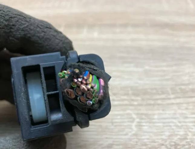 MERCEDES-BENZ E-Class W124 (1984-1997) Augstsprieguma aizdedzes vads (svečvads) 0015450930,09445851 34409072