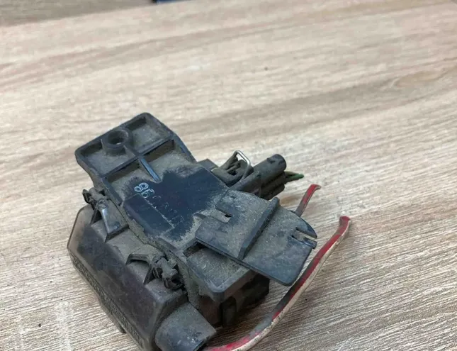 VOLVO V70 1 generation (1997-2000) Aizdedzes sveces 899064000,9162929 34384837