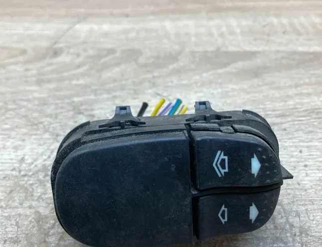 FORD Focus 2 generation (2004-2011) Aizmugurējo kreiso durvju loga pacēlāja slēdži YS4T14529AA,03162310 34408404