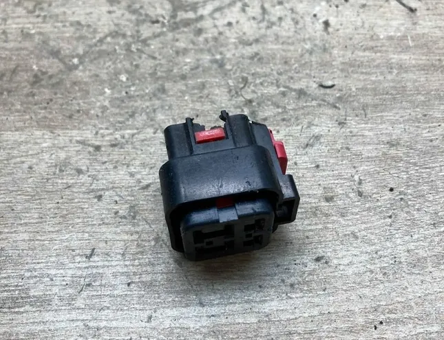 CHRYSLER Voyager 4 generation (2001-2007) Augstsprieguma aizdedzes vads (svečvads) 04868084AA 34387128