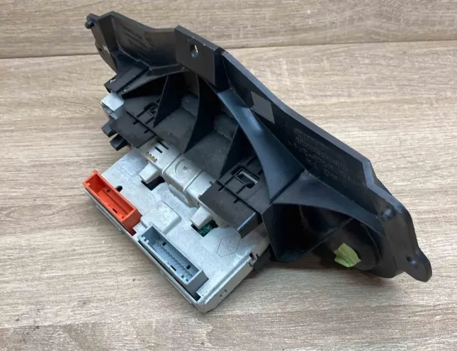 RENAULT Clio 1 generation (1990-1998) Info Display P7700436307A,7700432434 34402591