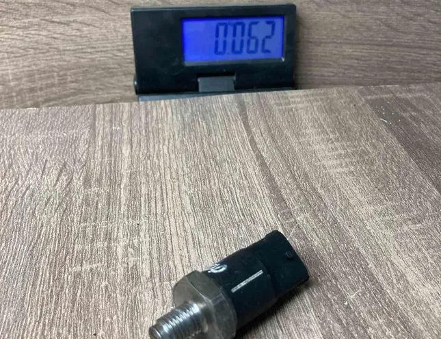 BMW 3 Series E21 (1975-1983) Датчики топливной магистрали левые 0281002475 34369333