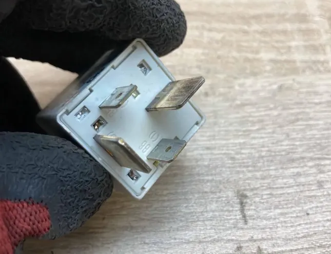 NISSAN Qashqai 1 generation (2007-2014) Relejs 8D0951253,370 34388132