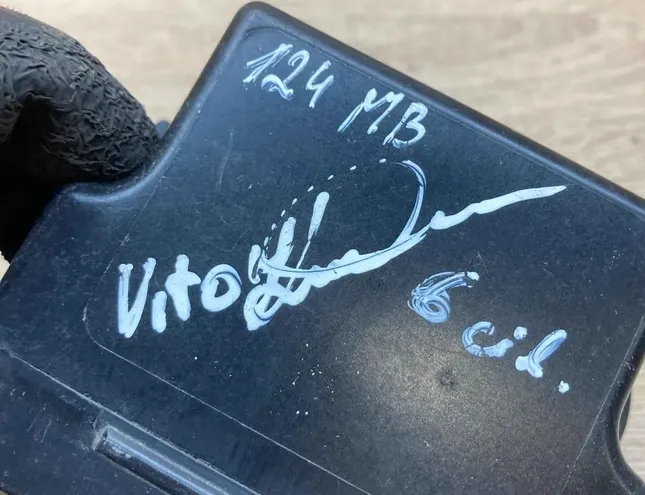 MERCEDES-BENZ Vito W638 (1996-2003) Spark Glow Plugs MBVitoGlowPlugRelay 34398979