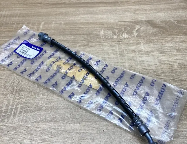 VOLVO V70 1 generation (1997-2000) Тормозные шланги 30793956,1080077 34433996