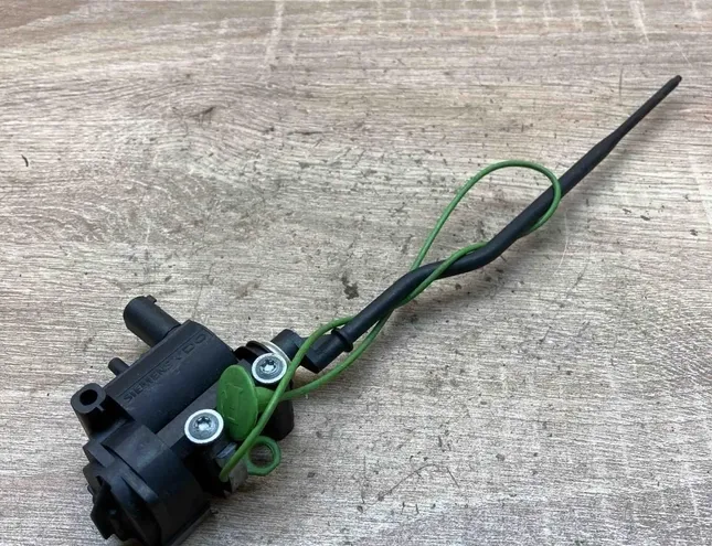 BMW 3 Series E21 (1975-1983) Degvielas tvertnes vāciņa bloķēšana 6985880 34364886