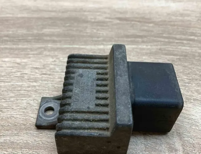 RENAULT Clio 2 generation (1998-2013) Aizdedzes sveces 7700115079 34382458