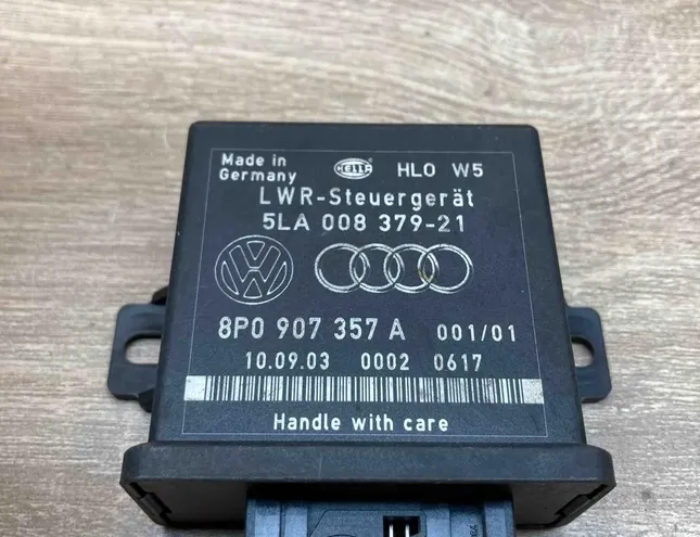 AUDI A3 8P (2003-2013) Блок света 8P0907357A,5LA008379 34405068