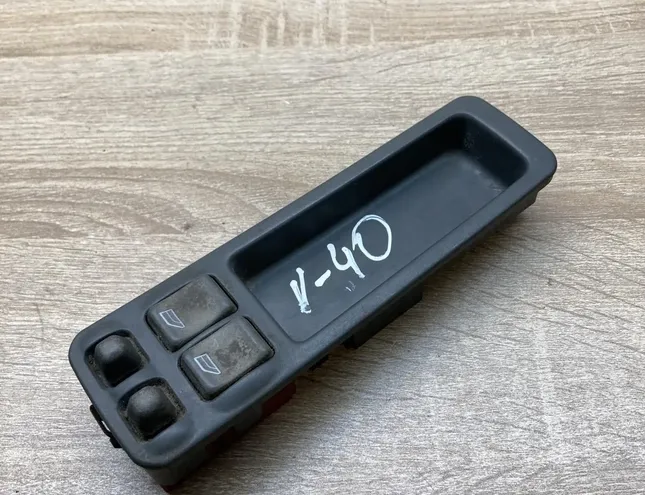 VOLVO S40 1 generation (1996-2004) Aizmugurējo kreiso durvju loga pacēlāja slēdži 30815237,815237,03458036 34443192