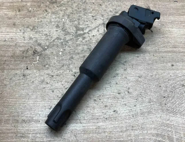 BMW Z4 E85 (2002-2009) Augstsprieguma aizdedzes spoles komplekts 7548553 34386813