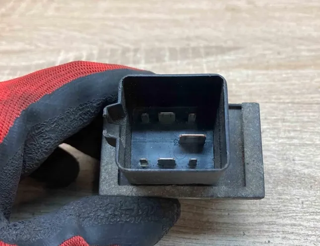 RENAULT Trafic 2 generation (2001-2015) Свечи 7700115078 34303720