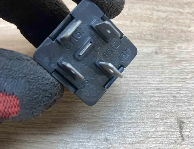 AUDI A4 B5/8D (1994-2001) Relejs 8K0951253,643 34388143