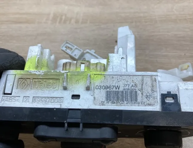 RENAULT Clio 2 generation (1998-2013) БЛОК УПРАВЛЕНИЯ КОНДИЦИОНЕРА ВОЗДУХА / КЛИМАТА/ ПЕЧКИ (В САЛОНЕ) 030967W,69597003 34285279