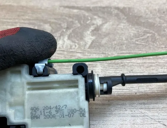 BMW 3 Series E21 (1975-1983) Degvielas tvertnes vāciņa bloķēšana 6985880 34373116