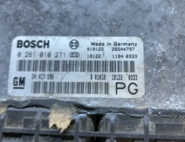 OPEL Vectra B (1995-1999) Motora vadības bloks 24417196,0281010271 34286597