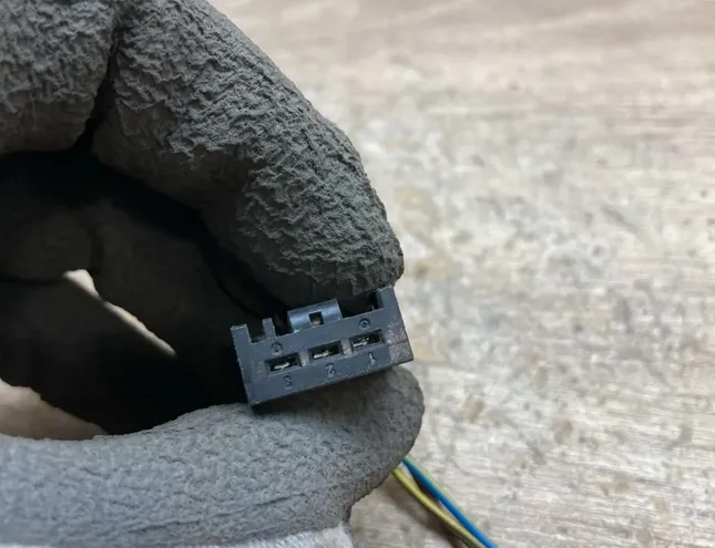 BMW 3 Series E21 (1975-1983) Iekšējā vadu instalācija (pa labi) 8369712,B1003Y210,3PIN 34408504