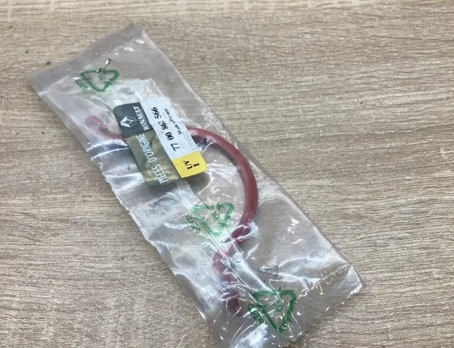 RENAULT Megane 1 generation (1995-2003) Sūkšanas šļūtenes turētājs 7700862566 34430691