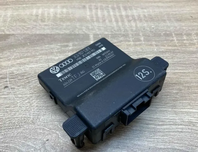 VOLKSWAGEN Passat B6 (2005-2010) Vārtejas vadības bloks 3C0907530E,3C0907951 34390904