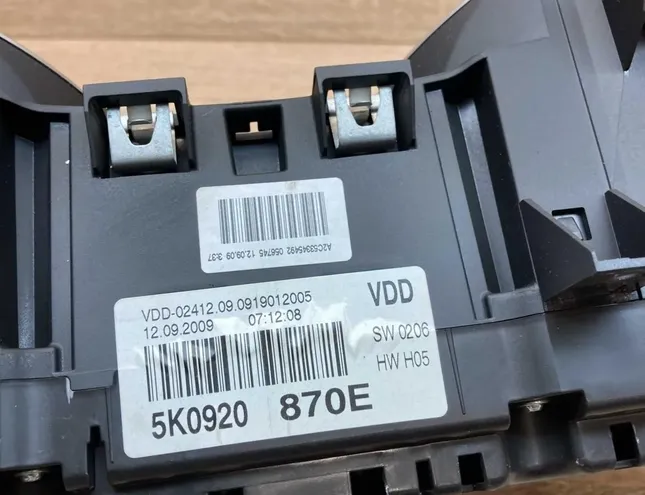 VOLKSWAGEN Golf 1 generation (1974-1993) Instrumentu panelis/spidometrs 5K0920870E,A2C53345492 34408758