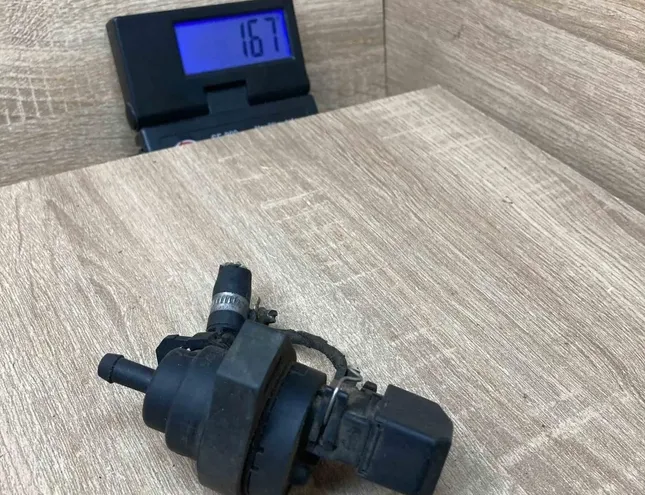 BMW 7 Series E23 (1977-1987) Vakuuma vārsts 1748875,02592030 34406681