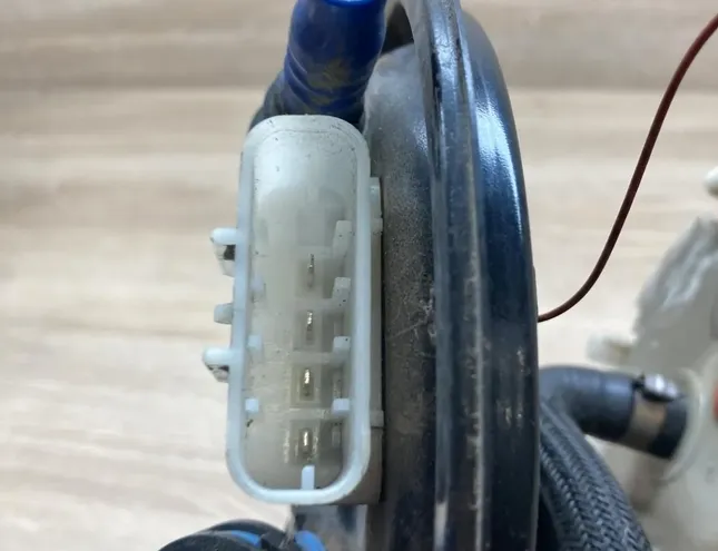 OPEL Zafira A (1999-2003) Kreisās puses degvielas sūknis 13142912,0580300033 34285565