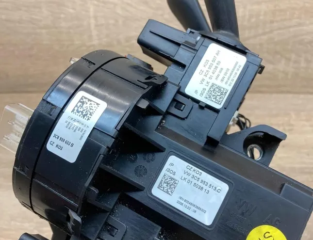 VOLKSWAGEN Passat B6 (2005-2010) 3C5953513C,3C0959653B,3C0959549L 34408643