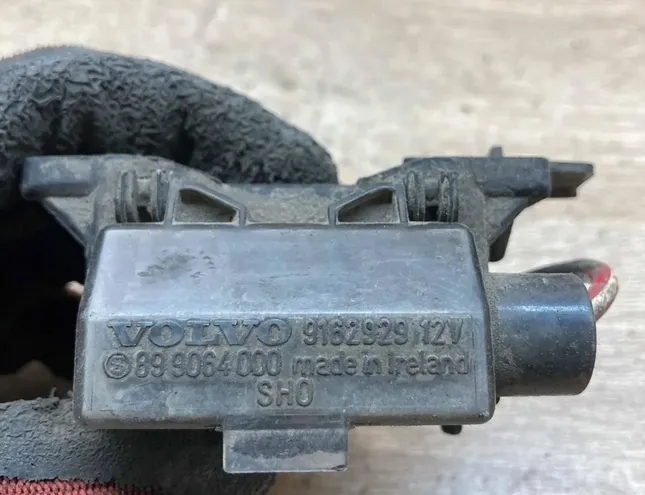 VOLVO V70 1 generation (1997-2000) Aizdedzes sveces 899064000,9162929 34384837