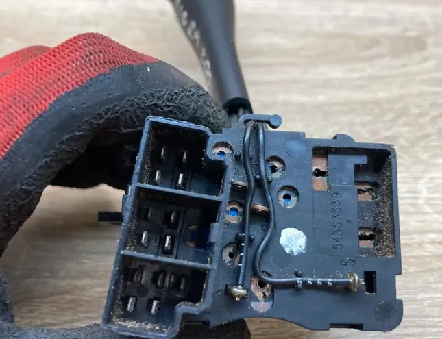 NISSAN Primera P10 (1990-1997) Pagrieziena rādītāja slēdzis 54353339,36828A 34396860