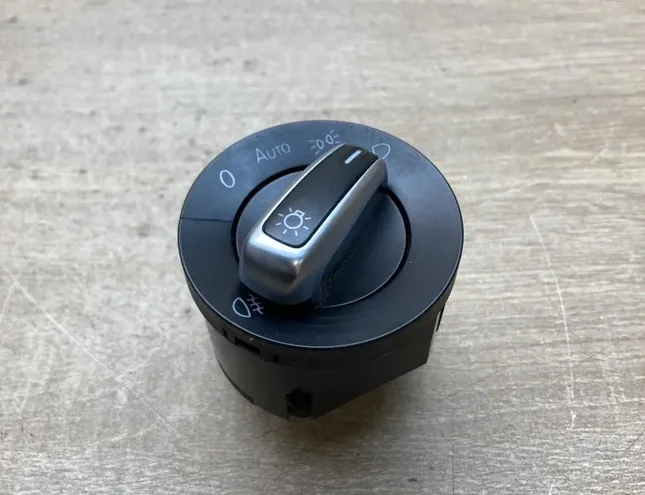 VOLKSWAGEN Passat CC 1 generation (2008-2017) Lukturu vadības slēdzis 3C8941431 34434284