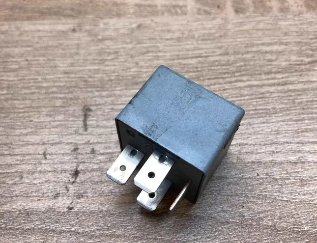 VOLKSWAGEN Passat B5 (1996-2005) Relejs 141951253B,20240072 34388138