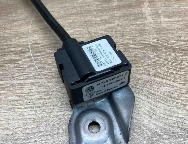 VOLKSWAGEN Touareg 1 generation (2002-2010) Датчик ESP 7L0907673C,15179200492 34390732