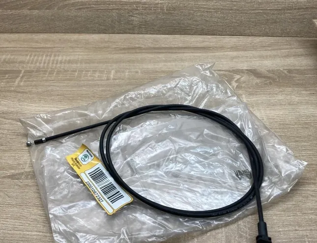 SKODA Fabia 1 generation  (2004-2007) Dzinēja pārsega bloķēšanas trose 6Y1823531B 34432577