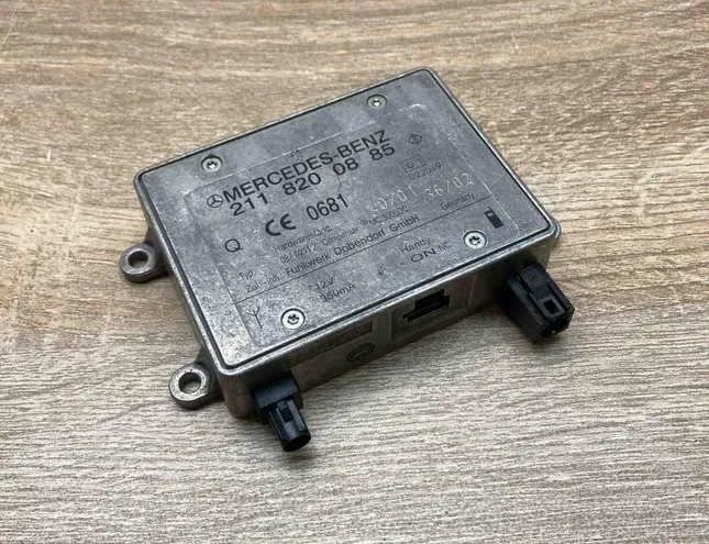 MERCEDES-BENZ E-Class W124 (1984-1997) Antenas pastiprinātājs 2118200885,Main 34350538