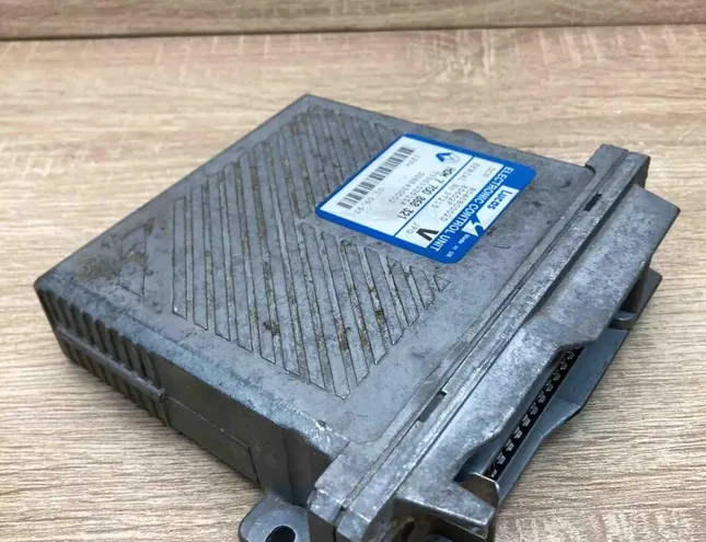 VOLVO S40 1 generation (1996-2004) Motora vadības bloks 7700868321,7700103515A 34400290