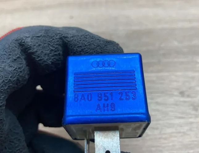 AUDI A6 C4/4A (1994-1997) Aizdedzes sveces 8A0951253,30858687,202 34387827