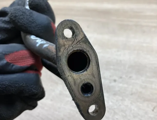 TOYOTA Avensis 2 generation (2002-2009) Degvielas caurule AVENSISFUELPIPELINE 34286320