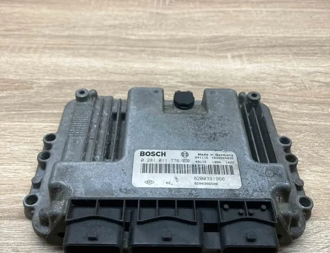 RENAULT Megane 1 generation (1995-2003) Motora vadības bloks 8200391966,0281011776 34381642