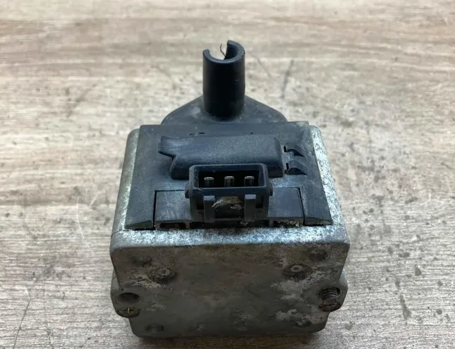 VOLKSWAGEN Golf 1 generation (1974-1993) Augstsprieguma aizdedzes spoles komplekts 867905104A,311425 34385006