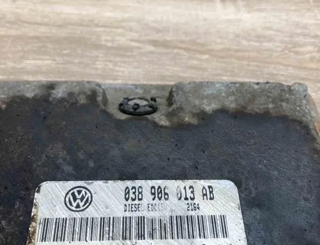 SEAT Ibiza 2 generation (1993-2002) Блок управления двигателем 038906013AB,0281001911,WithPlug 34382626